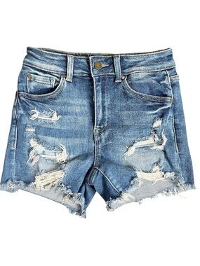 Petra 153 Distressed Denim Shorts Raw Hem Festival
Grunge Model Off Duty Style